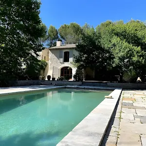Mas Des Cigales Et Roulotte Villa